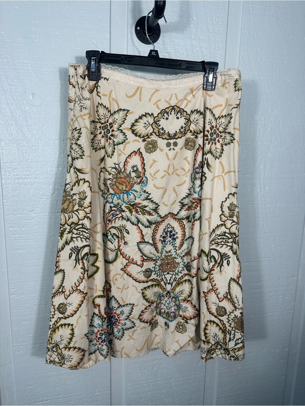 i.e. Tan and Black Floral Sequin Skirt Size 12 EUC - Picture 4 of 7